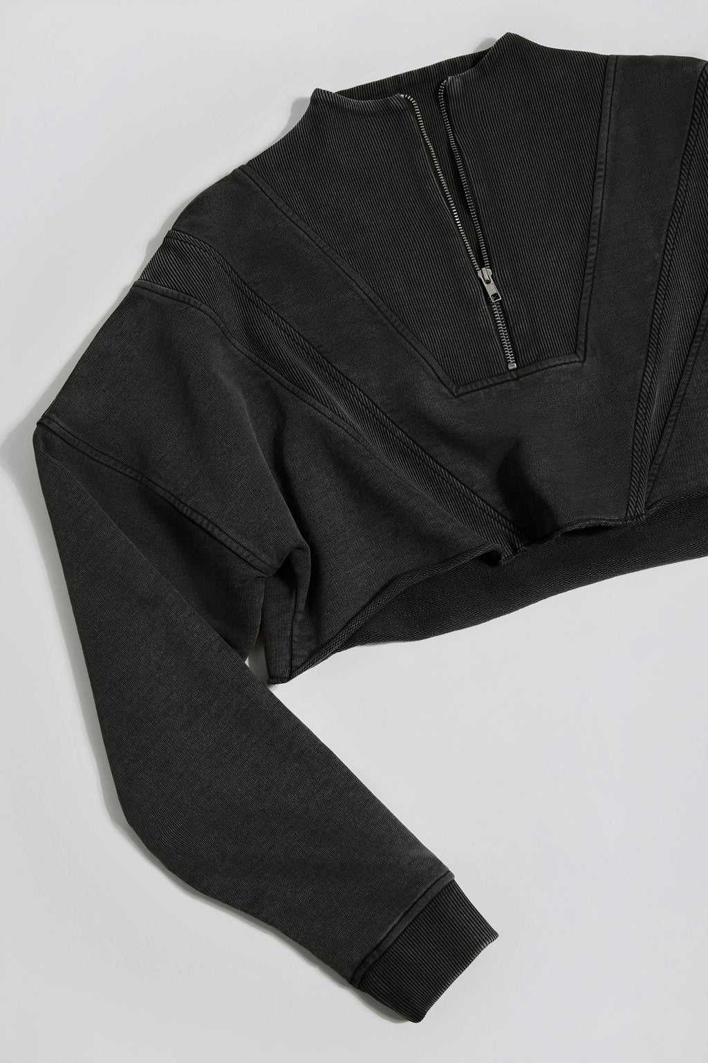 Acid Wash Cropped Sweatshirt in Ash