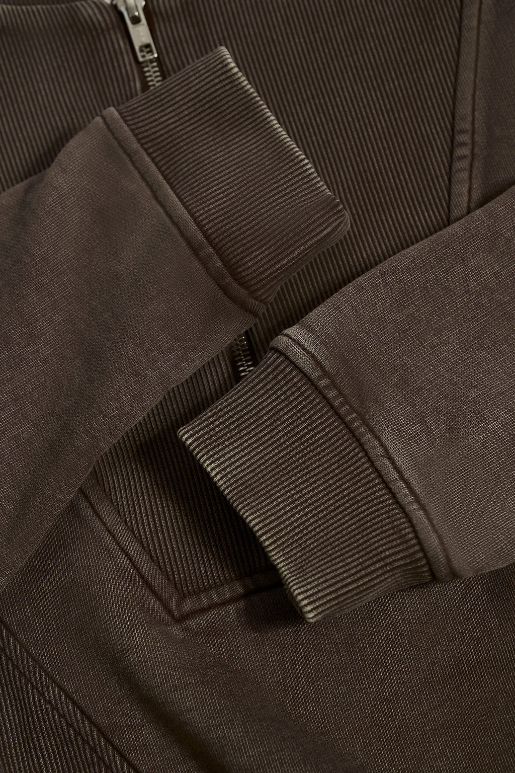 Acid Wash Cropped Sweatshirt in Brown