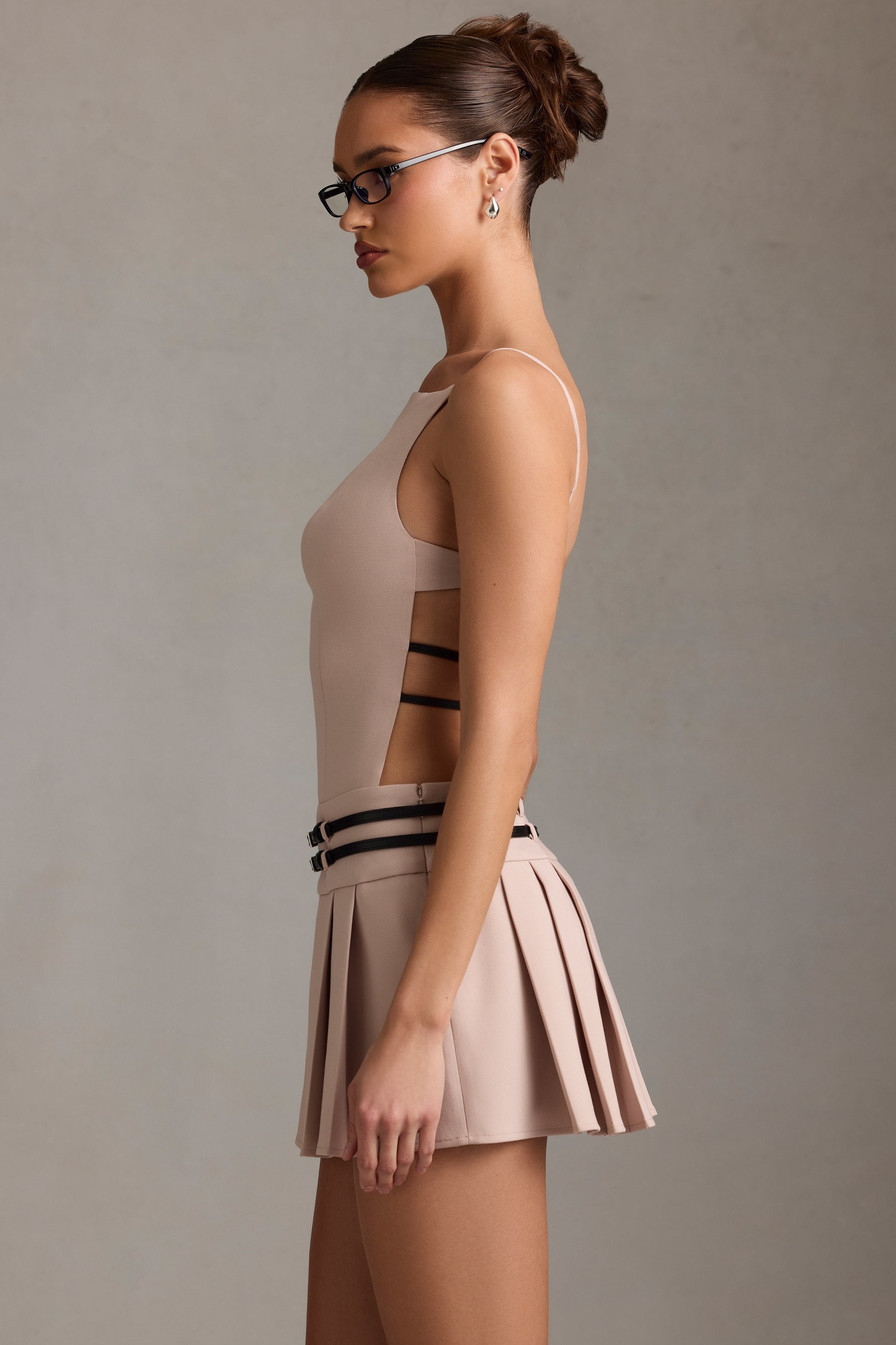 Belted Backless Pleated Mini Dress in Mushroom